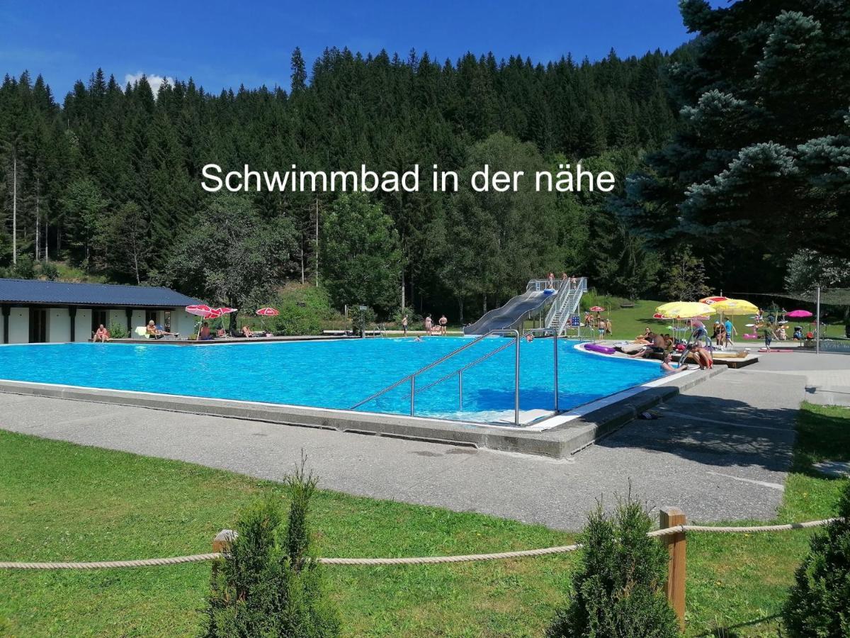 Haus Holunder Weissbriach Apartamento Exterior foto